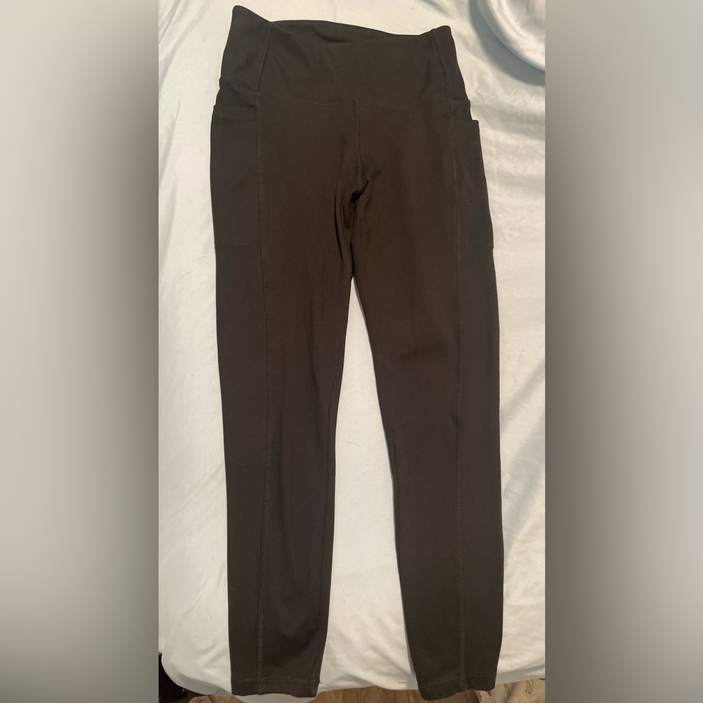 4 pairs Danskin women pant/leggings